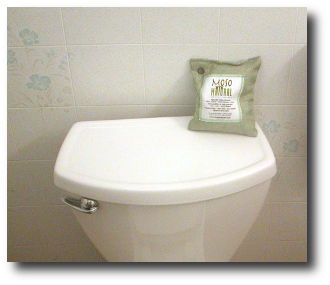 moso natural bag in bath